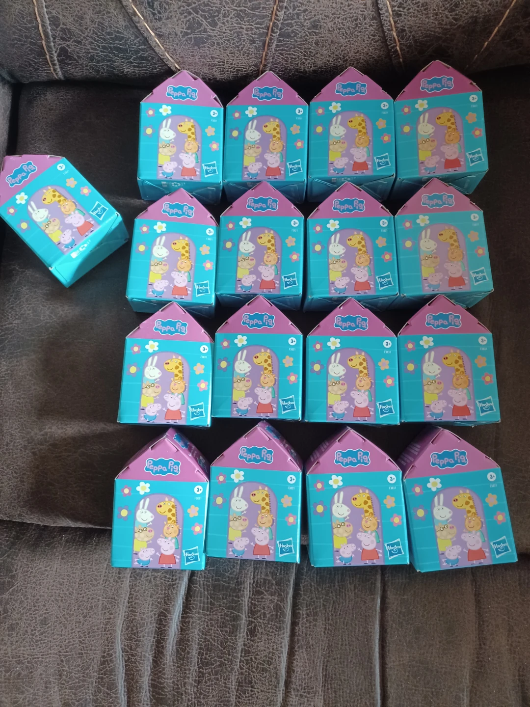 Peppa Pig Surprise Figures