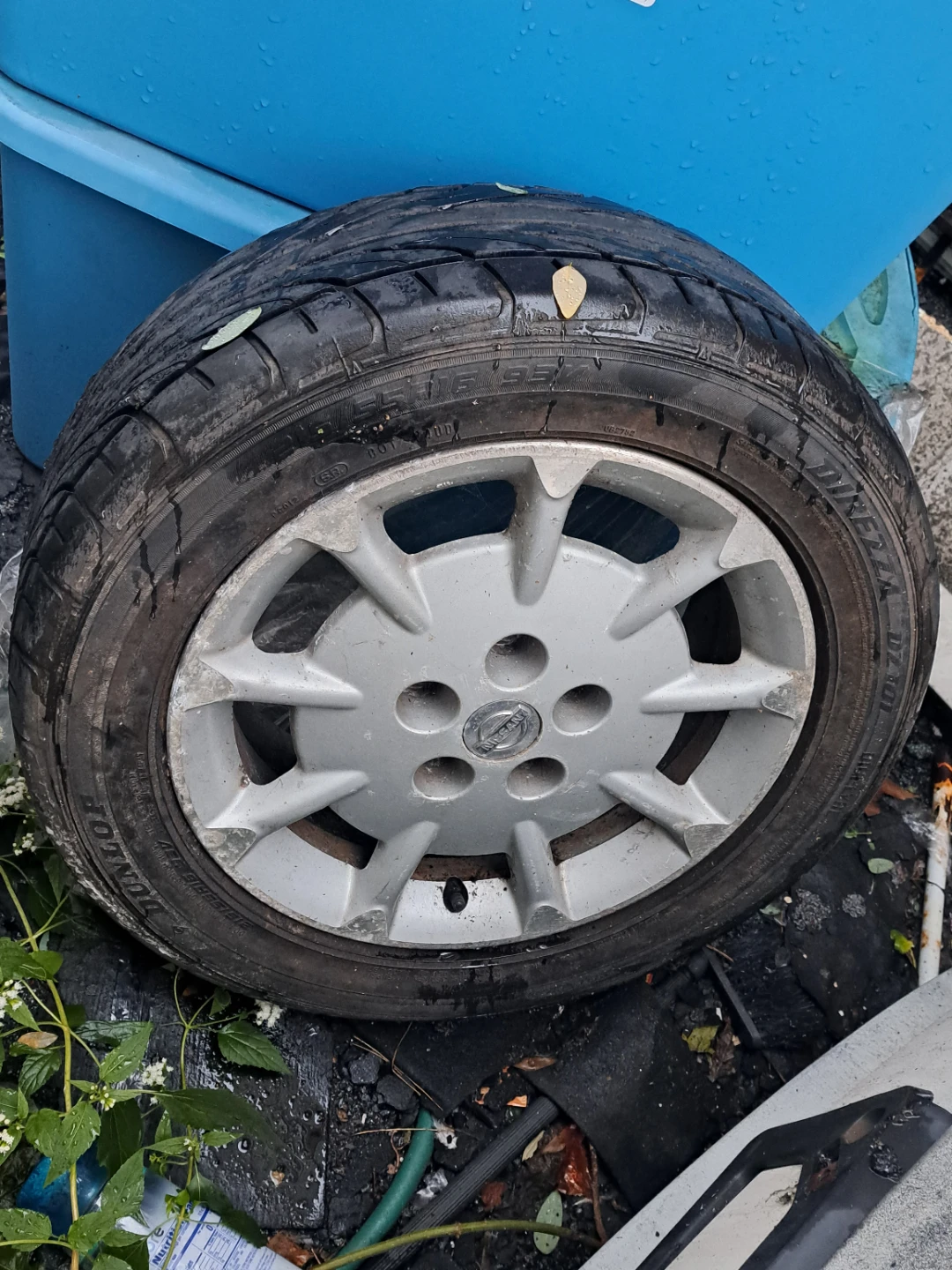 Nissan Maxima OEM Alloy Rim and Tire - photo 3