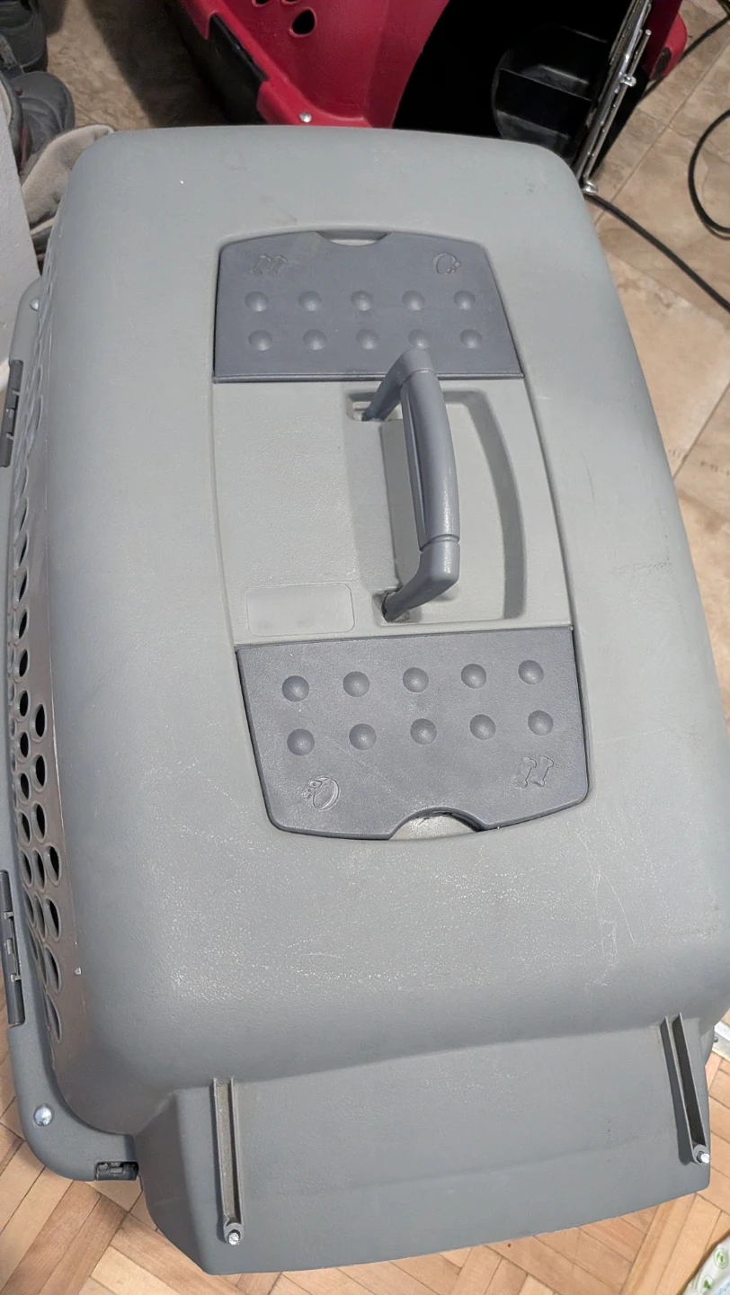 Grey Pet Travel Carrier - photo 3