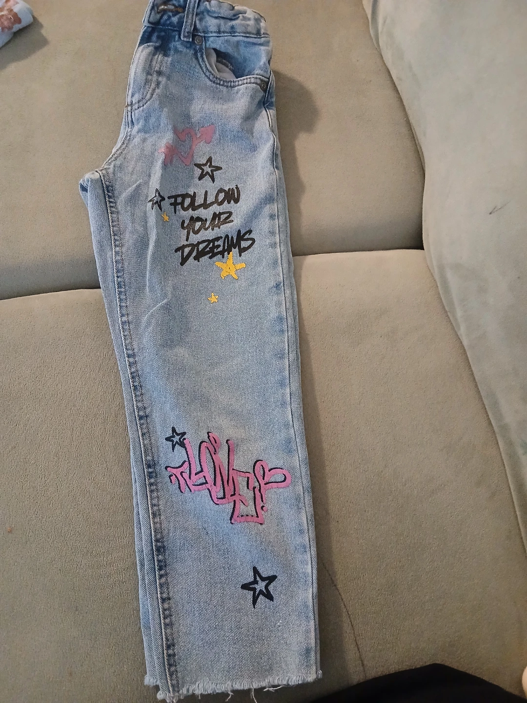 Girls' Graphic Jeans