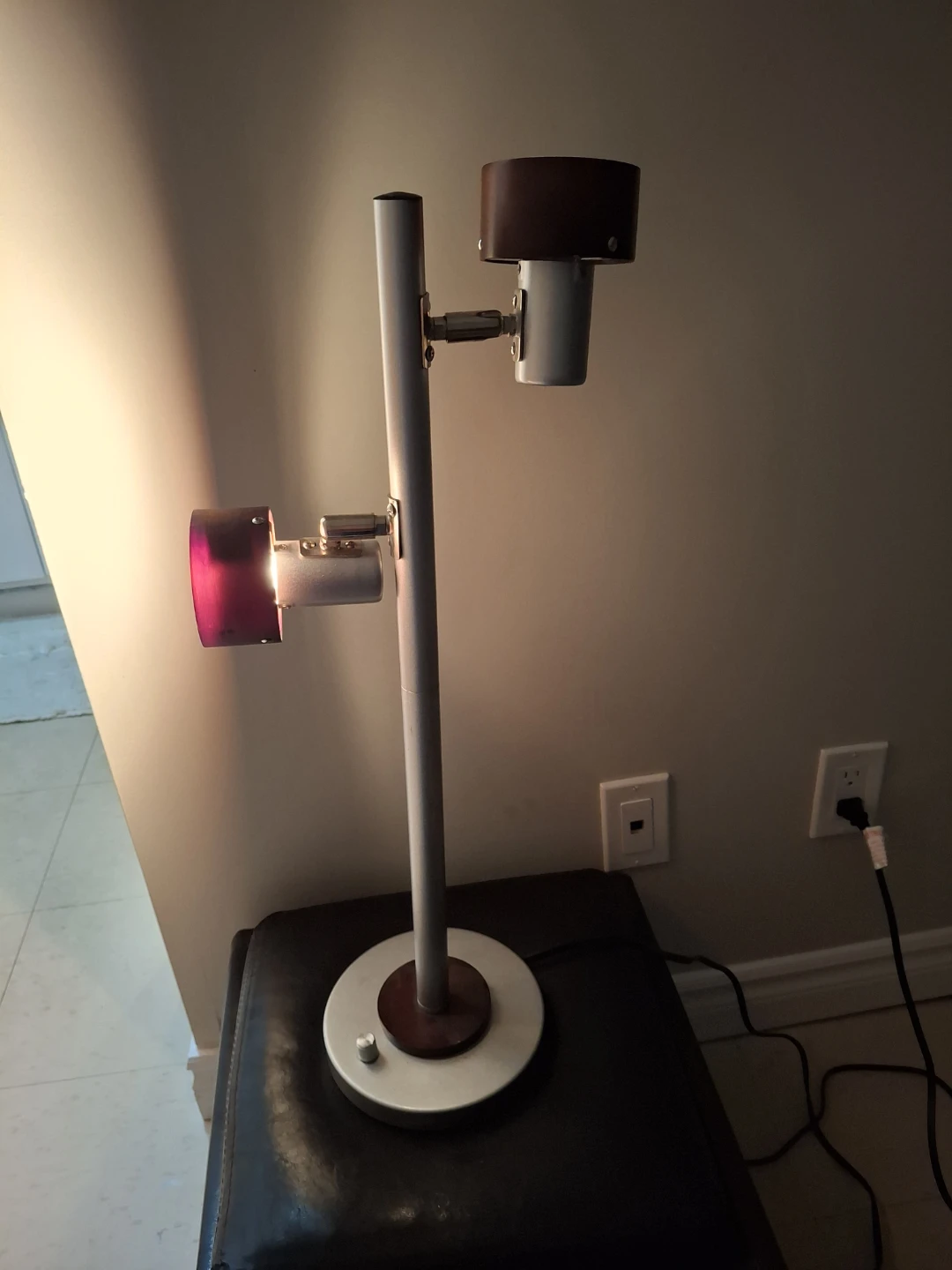 Modern Duel-Head Table Lamp - photo 2