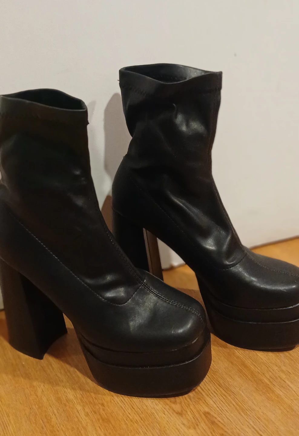 Black Platform Ankle Boots - photo 4