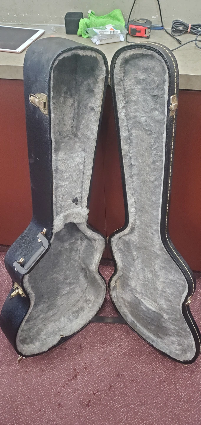 Hardshell Acoustic Guitar Case