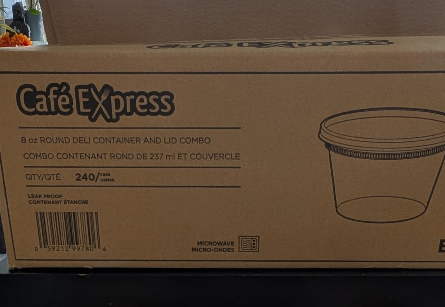 Café Express 8 oz Deli Containers and Lids - 192 Count available