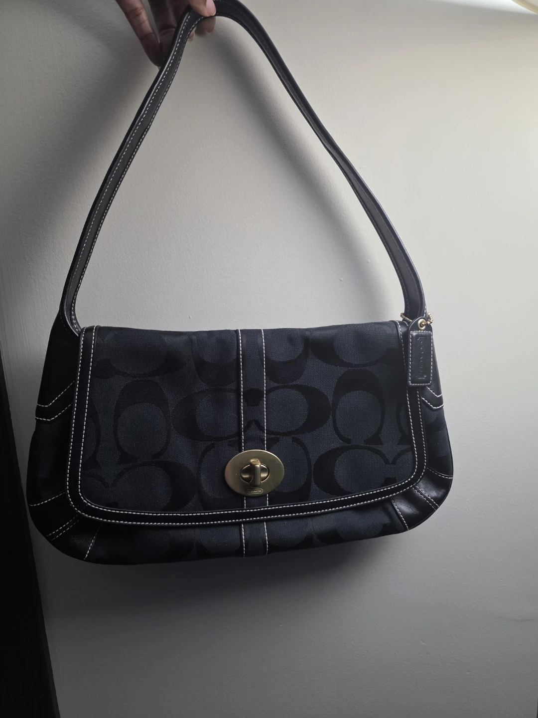 Coach Y2K Signature C Turnlock Ergo
