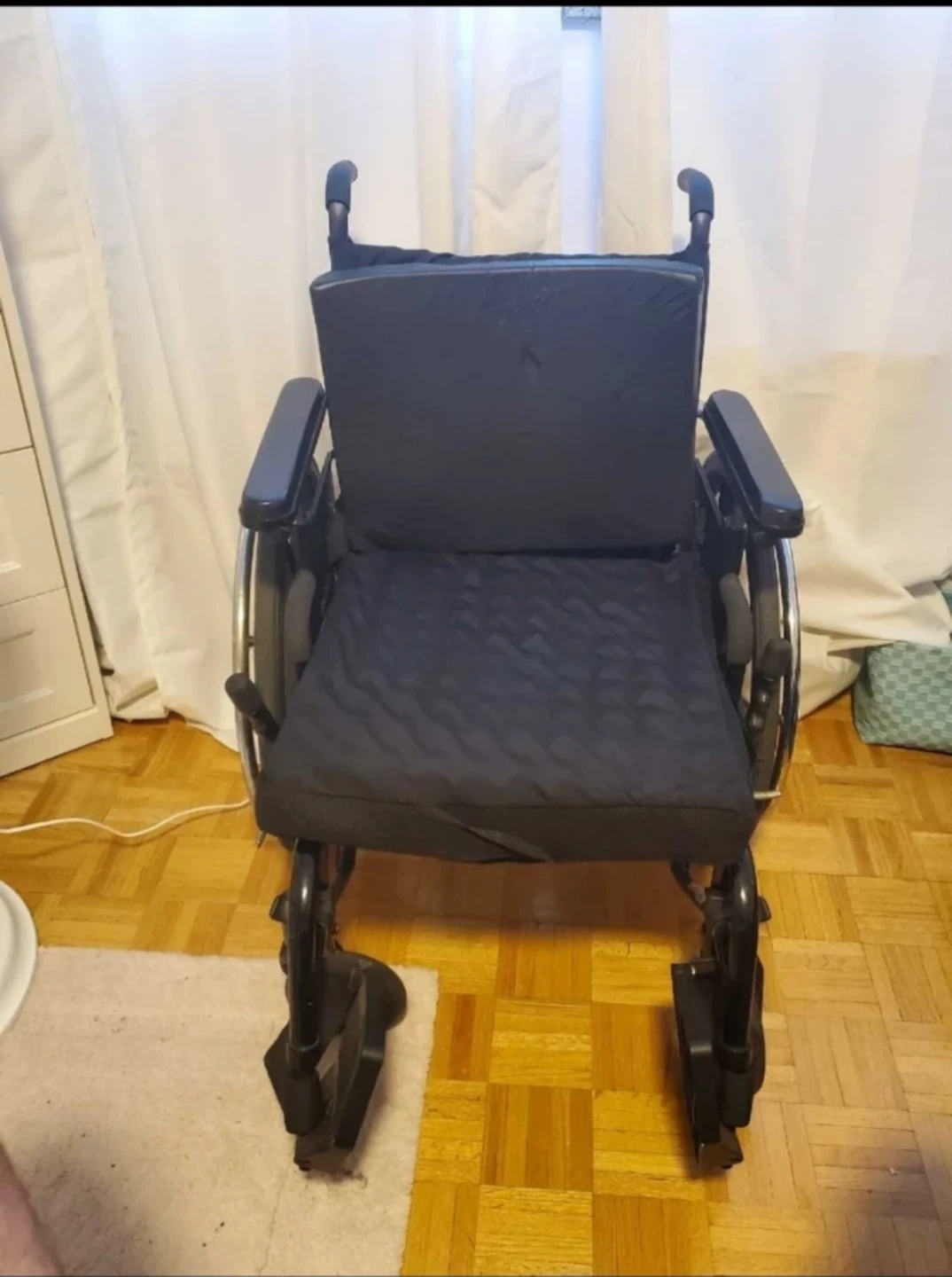 Wheelchair with ROHO cushion Gently Used for sale - photo 2