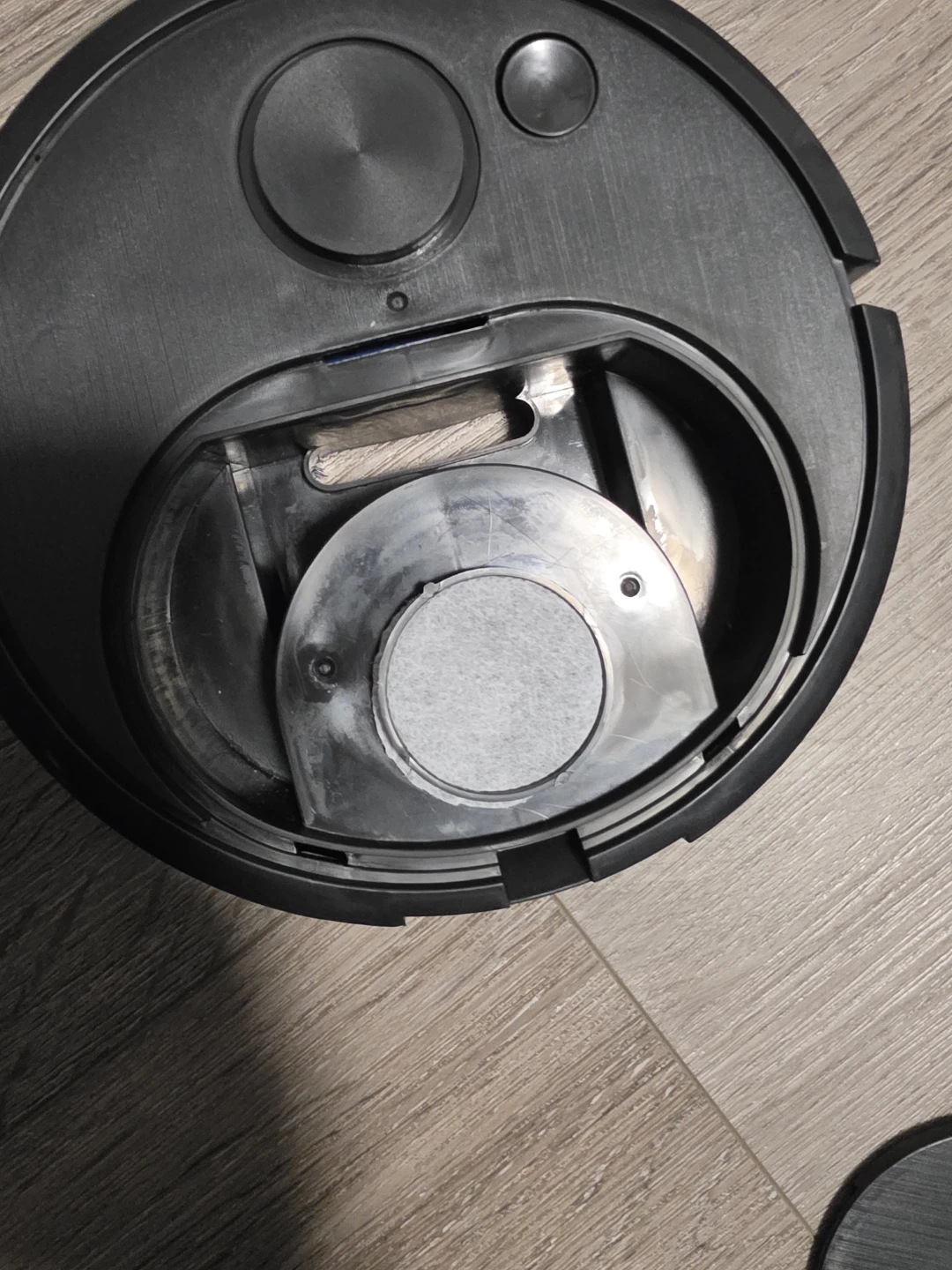 Black Robot Vacuum Cleaner - photo 3