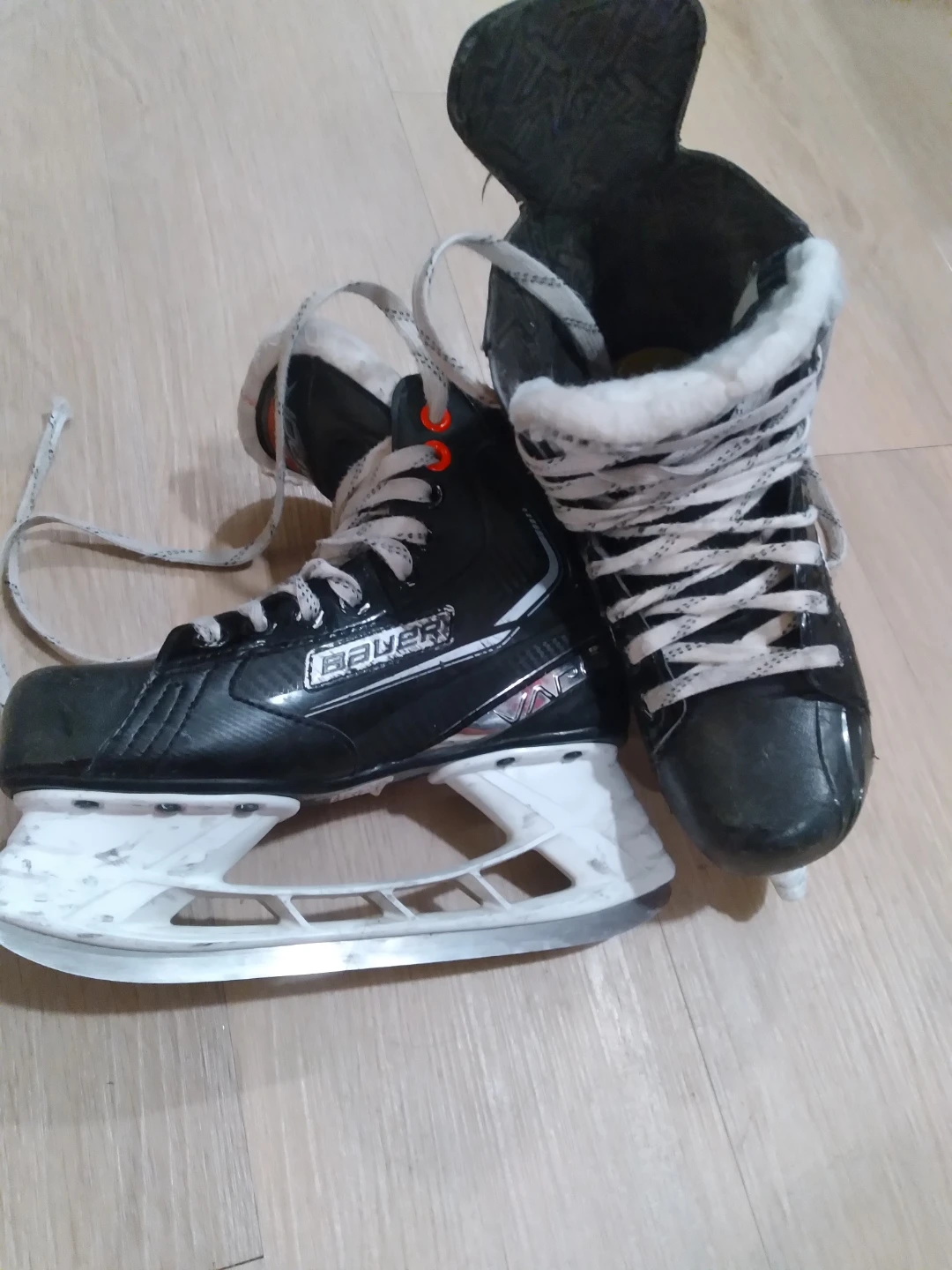 Bauer Vapor Ice Skates - photo 2