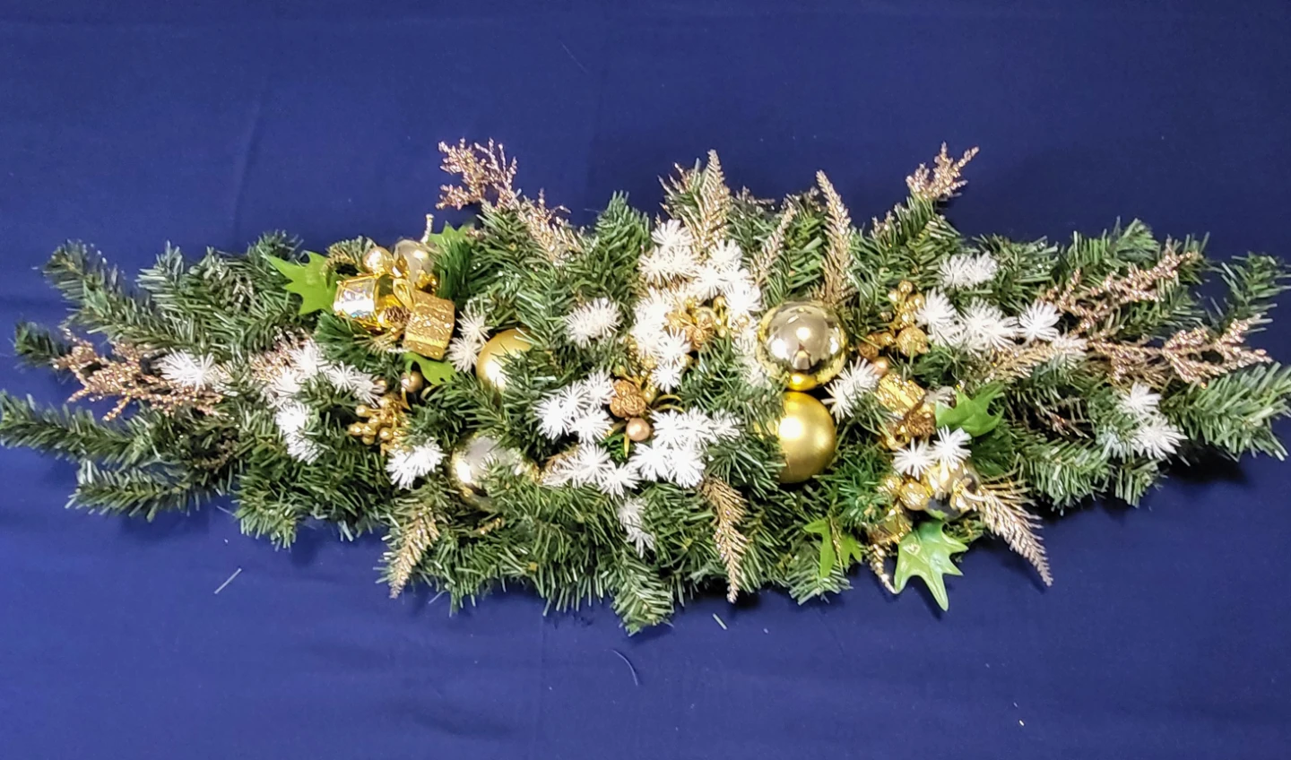 Christmas Holiday Table Centrepiece or Above Door Decor