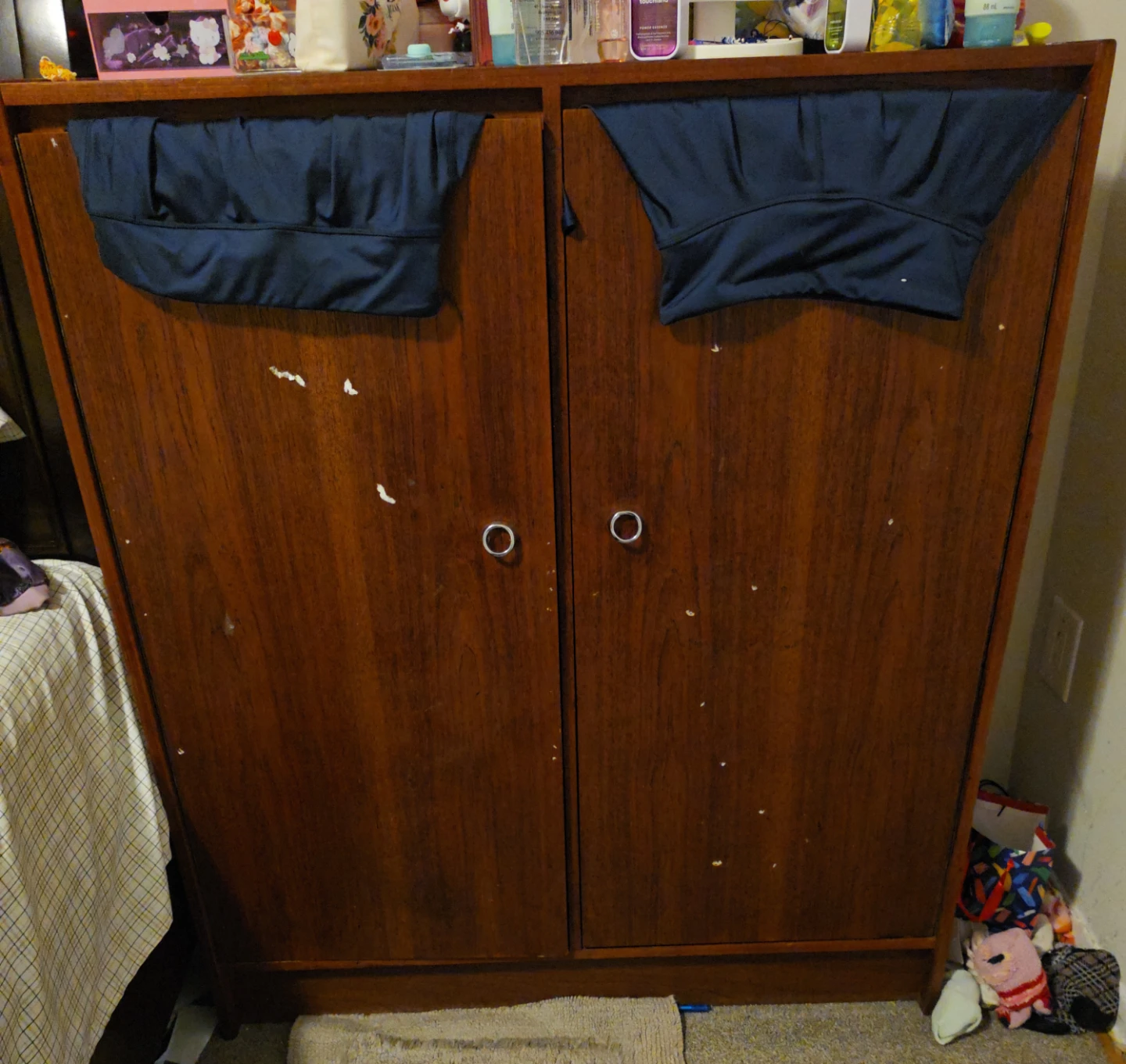 Wooden storage wardrobe cabinet