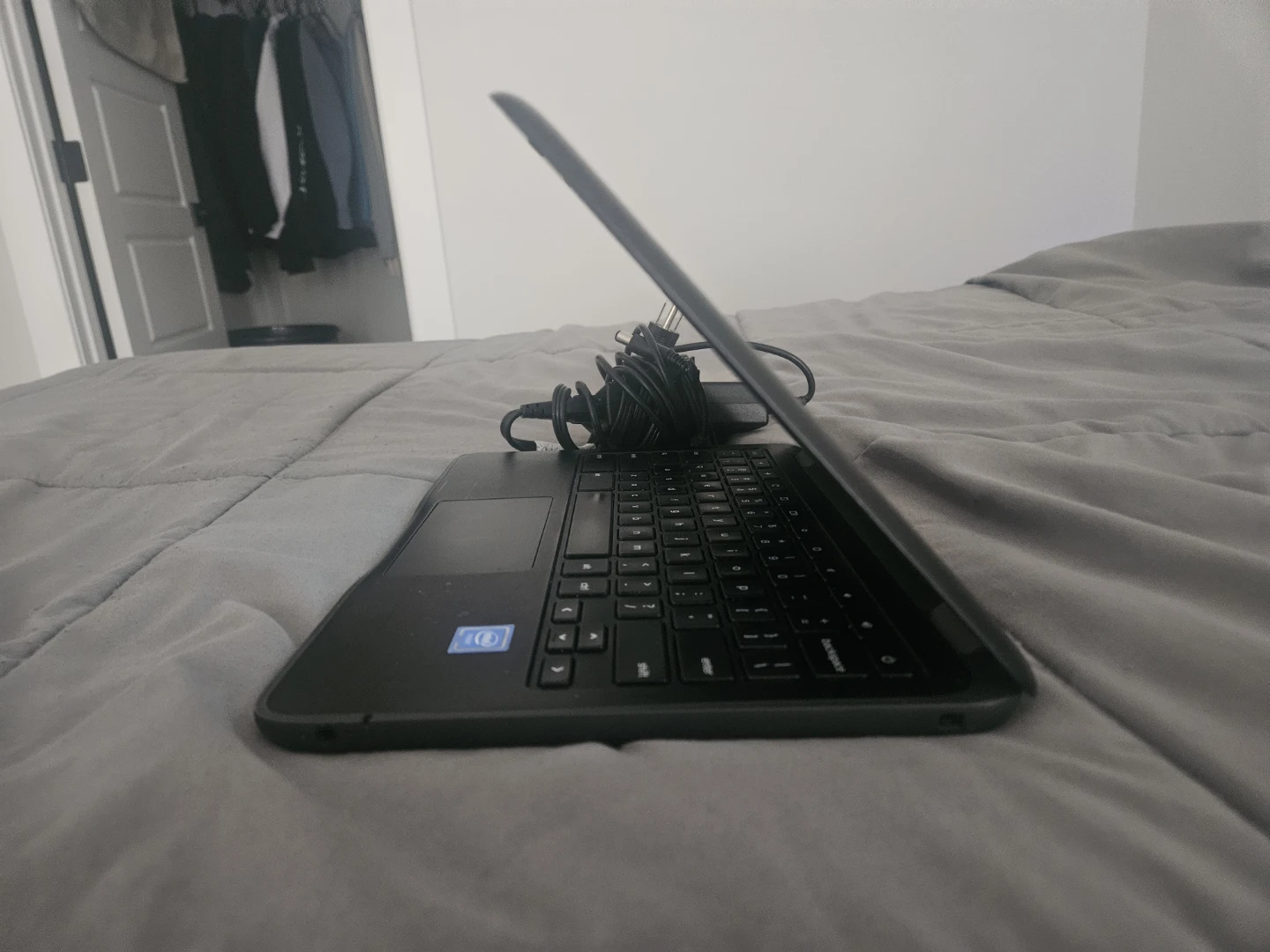 ​🚨 NEED GONE BEFORE 9 PM 🚨 Dell Chromebook 11 - photo 2