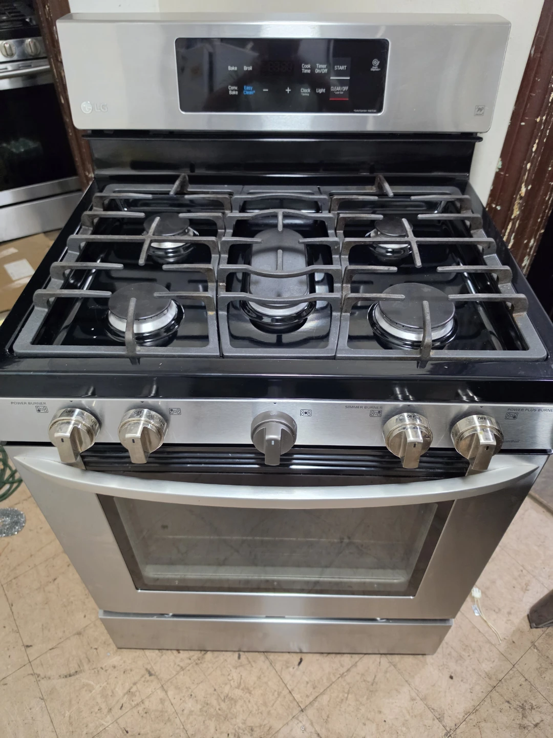 LG Gas Convection Range - photo 2