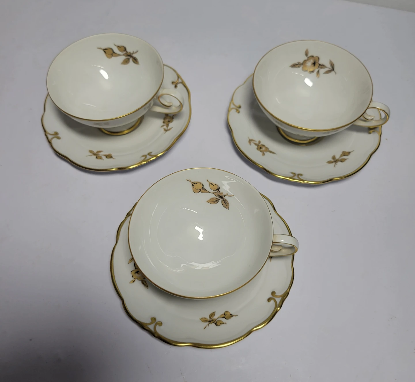 Ilmenau Carmen Porcelain Cup and Saucer Sets