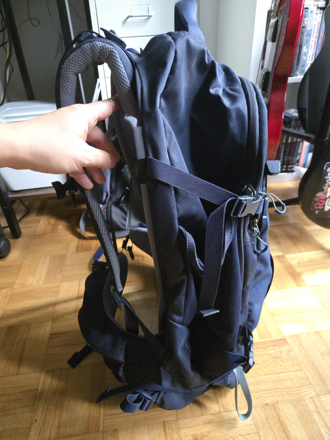 MEC Flair 45 hiking backpack - photo 3