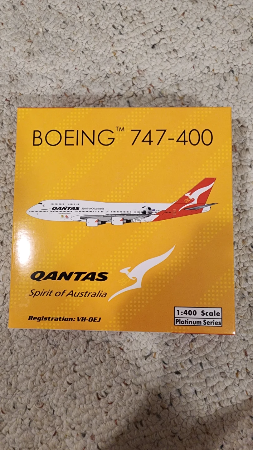 Qantas Boeing 747-400 1:400 Scale Model