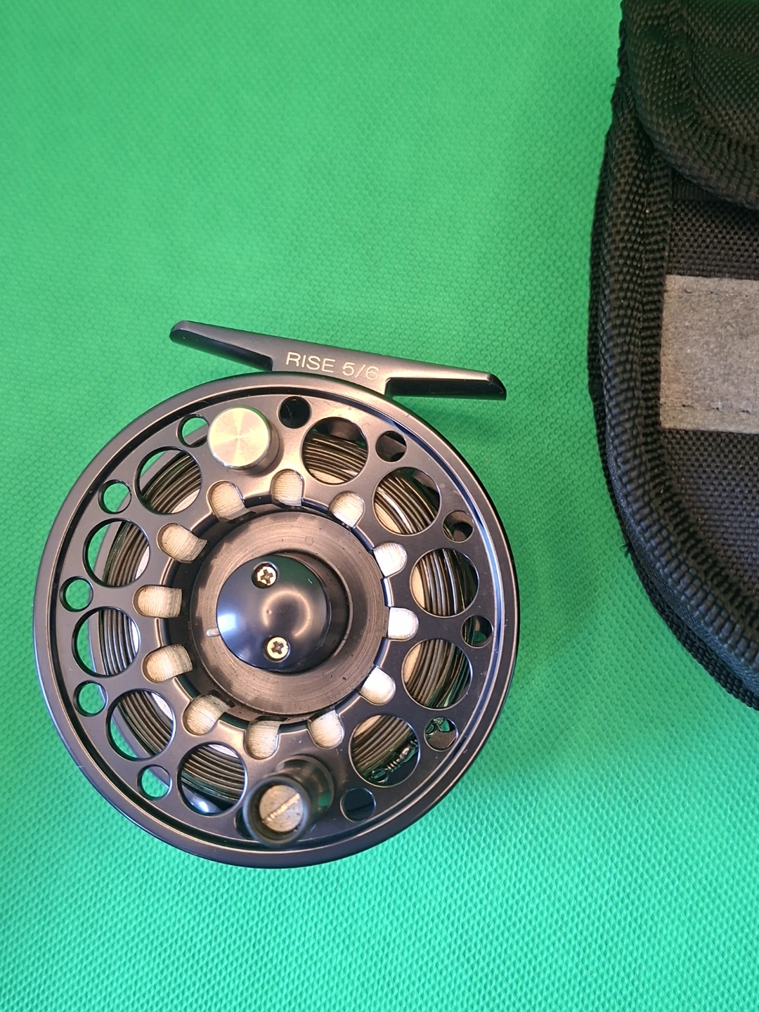 Redington Rise 5/6 Fly Reel Charcoal Black with Line & Case - photo 3