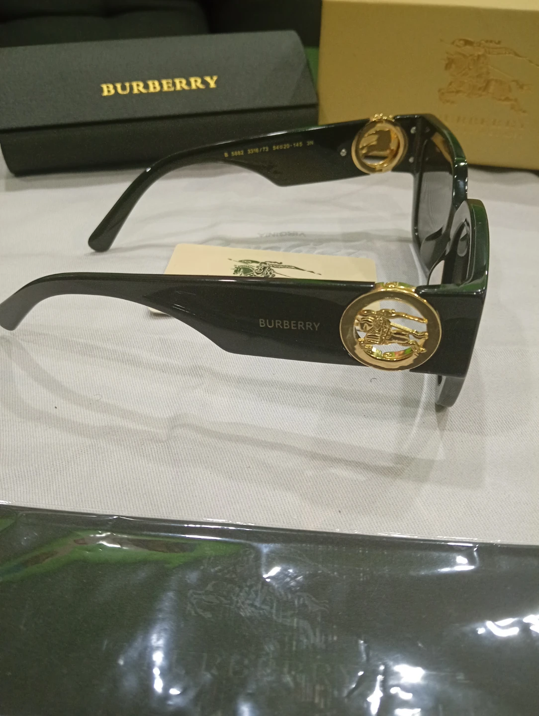 Burberry B 5882 Sunglasses women's - photo 3