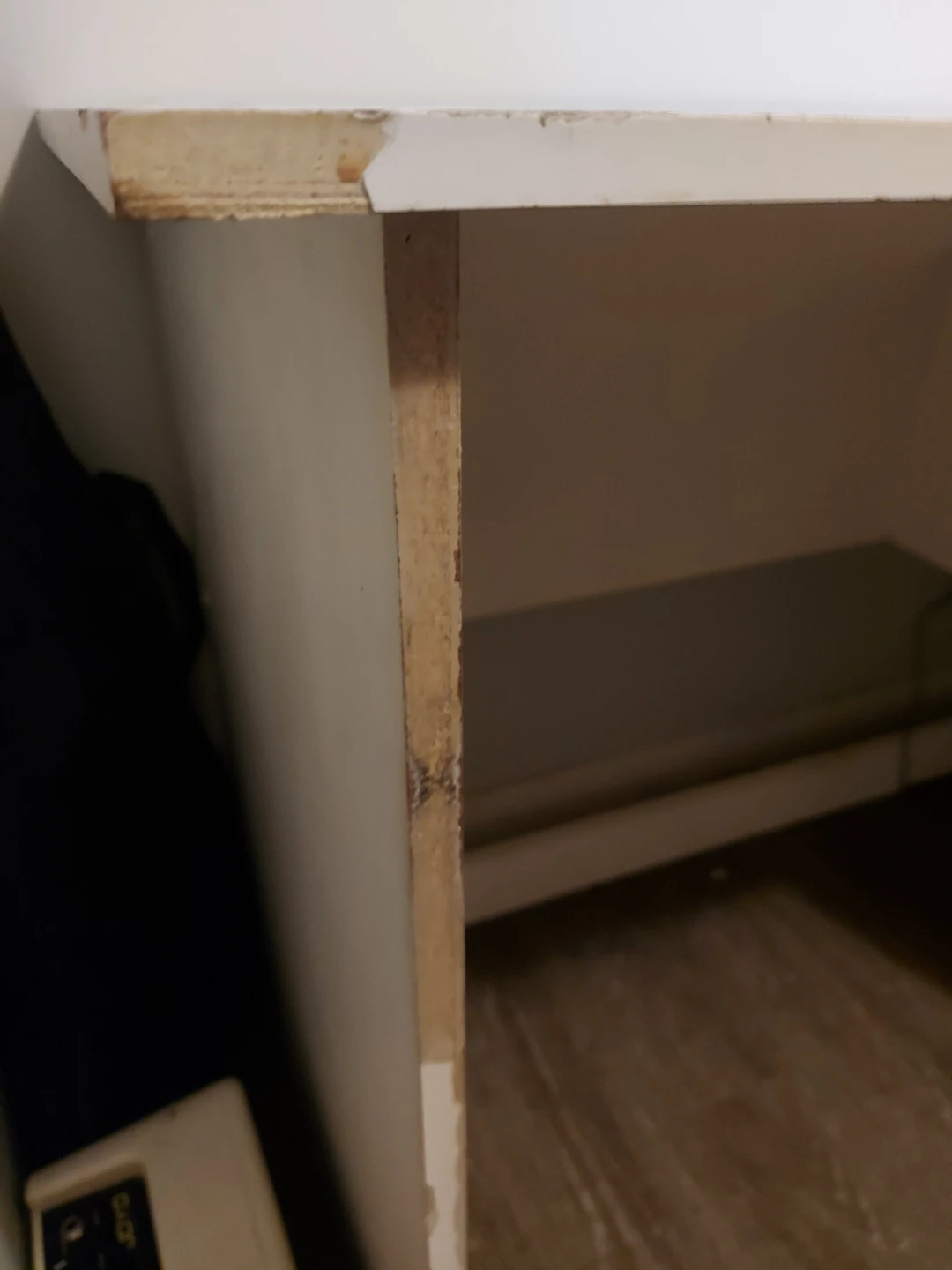 White desk with two drawers - photo 2