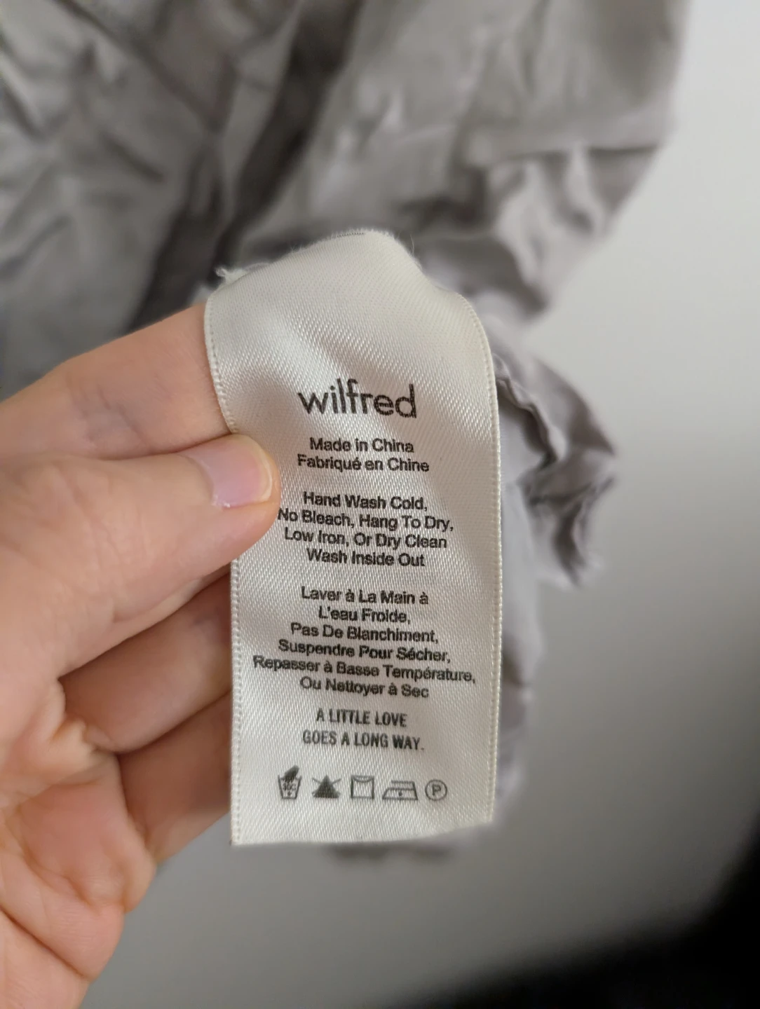 Wilfred by Aritzia Cupro Luxurious V-Neck Camisole Taupe / Grey - photo 4