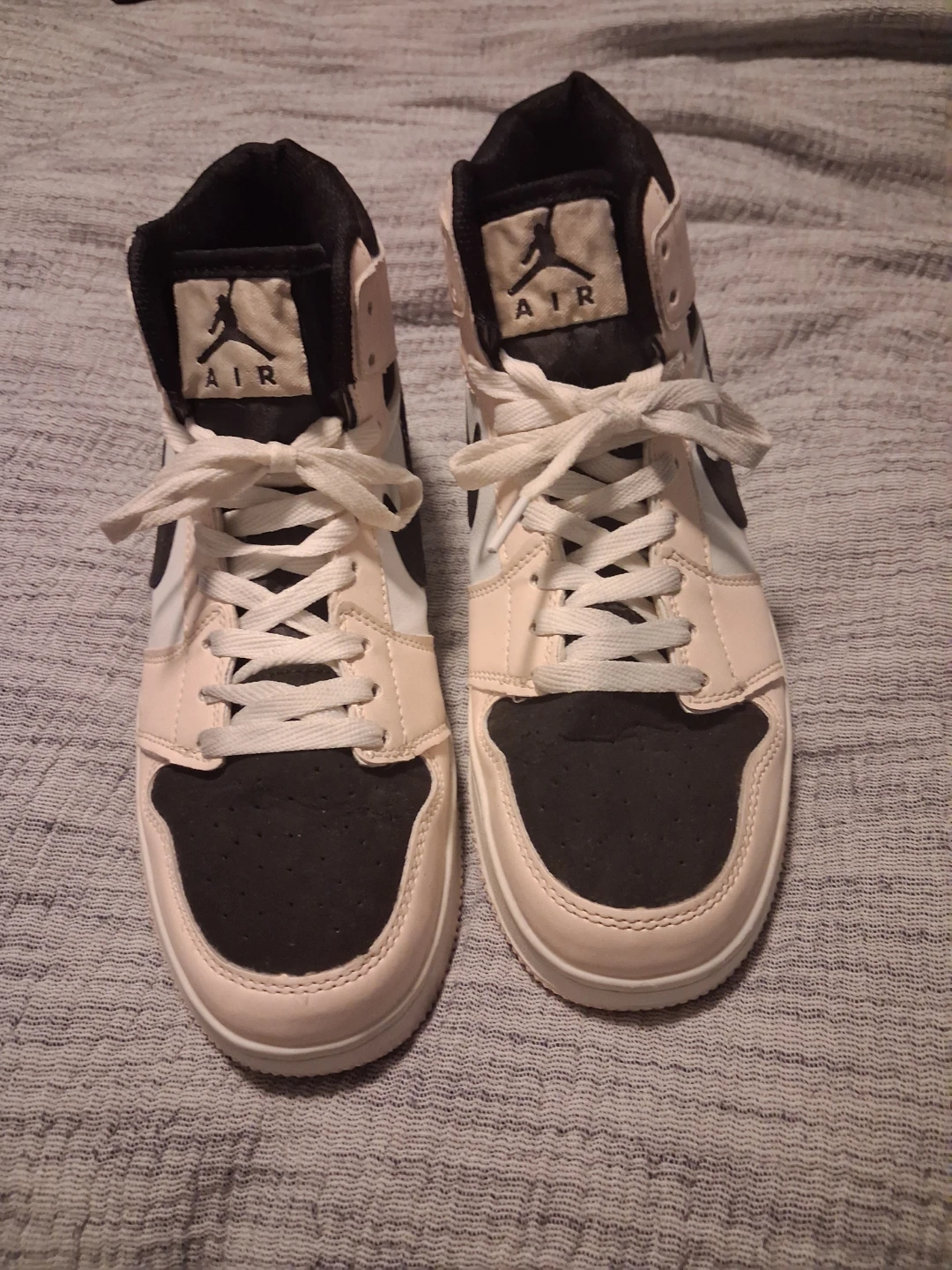 Nike Air Jordan High-Top Sneakers - photo 4