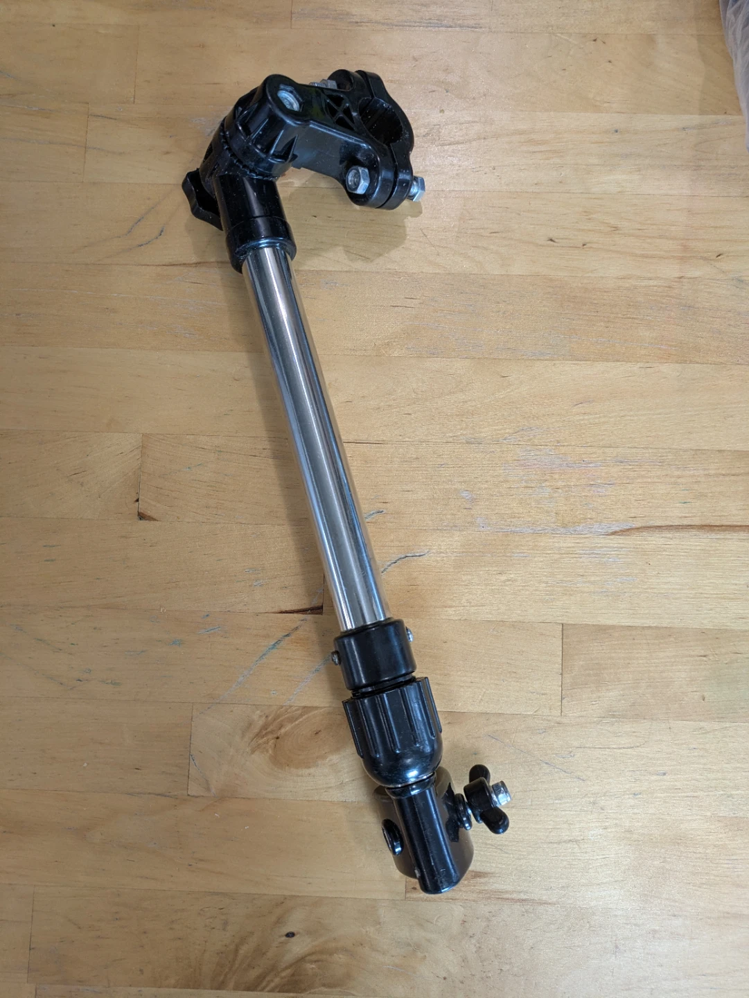 Umbrella holder for stroller