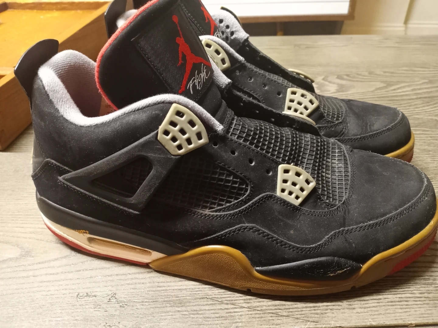 Nike Air Jordan 4 retro Bred size 11