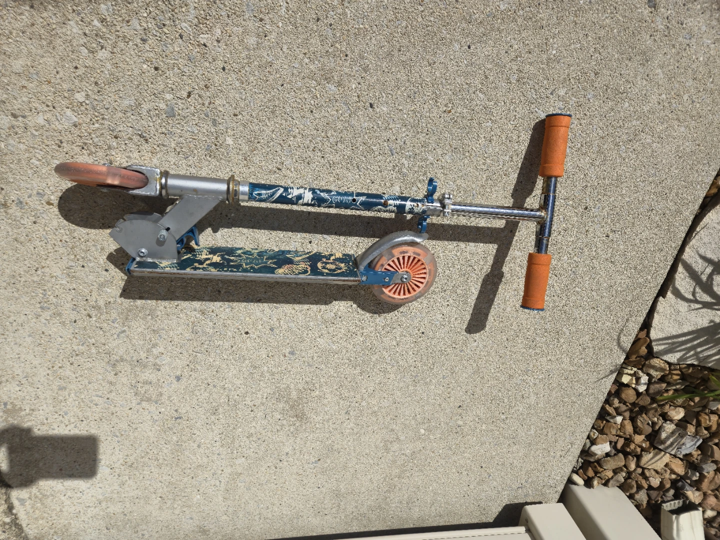 Kids Adjustable Folding Kick Metal Scooter with Light-Up Wheels - photo 5