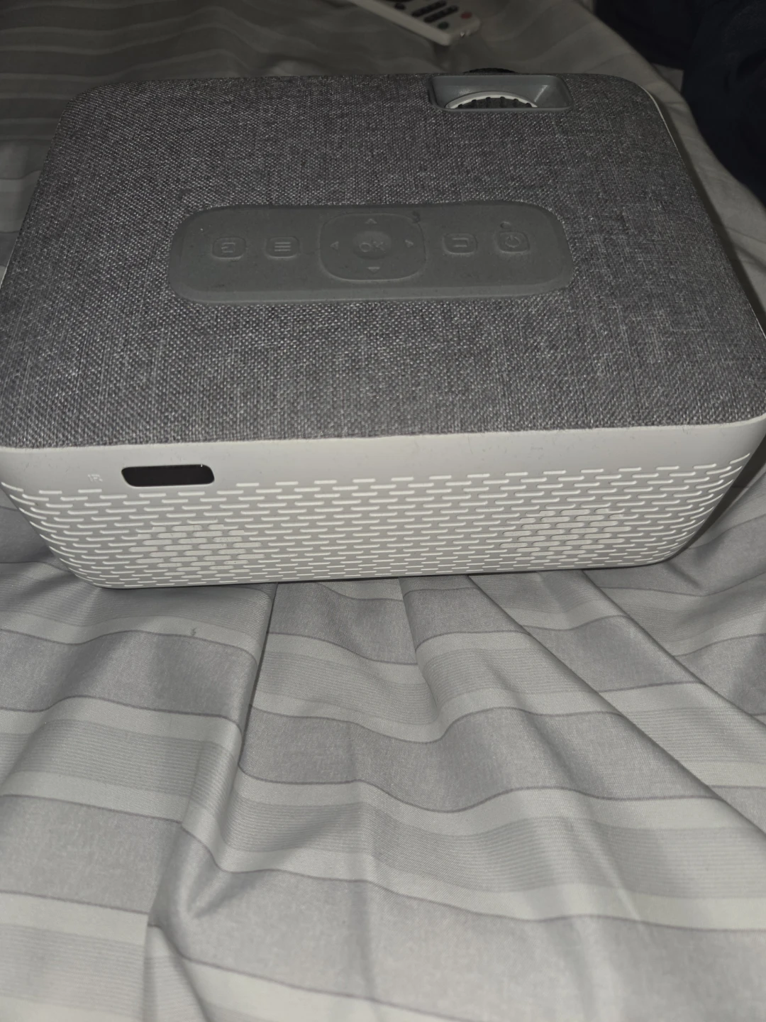 RCA Portable Projector - photo 4