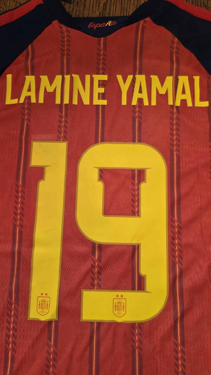 Lamine Yamal Spain jersey with 2 stars - photo 2