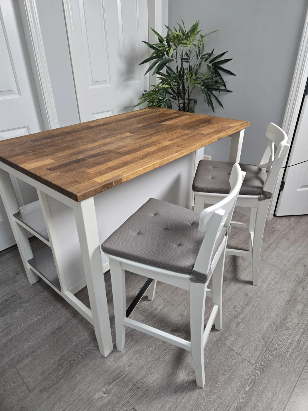 Stenstorp kitchen island butxher block w stools