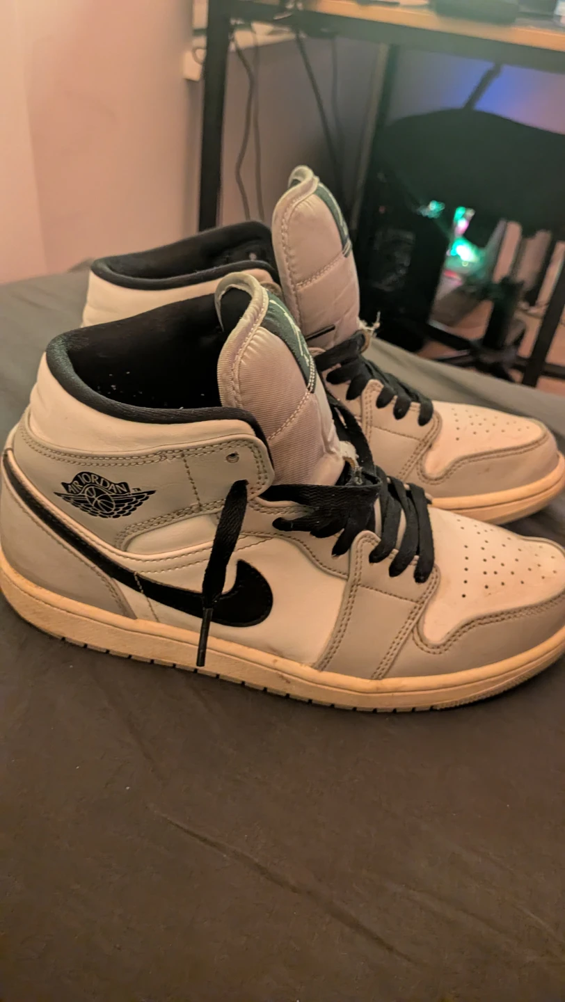 Air Jordan 1 High Grey and White - photo 2