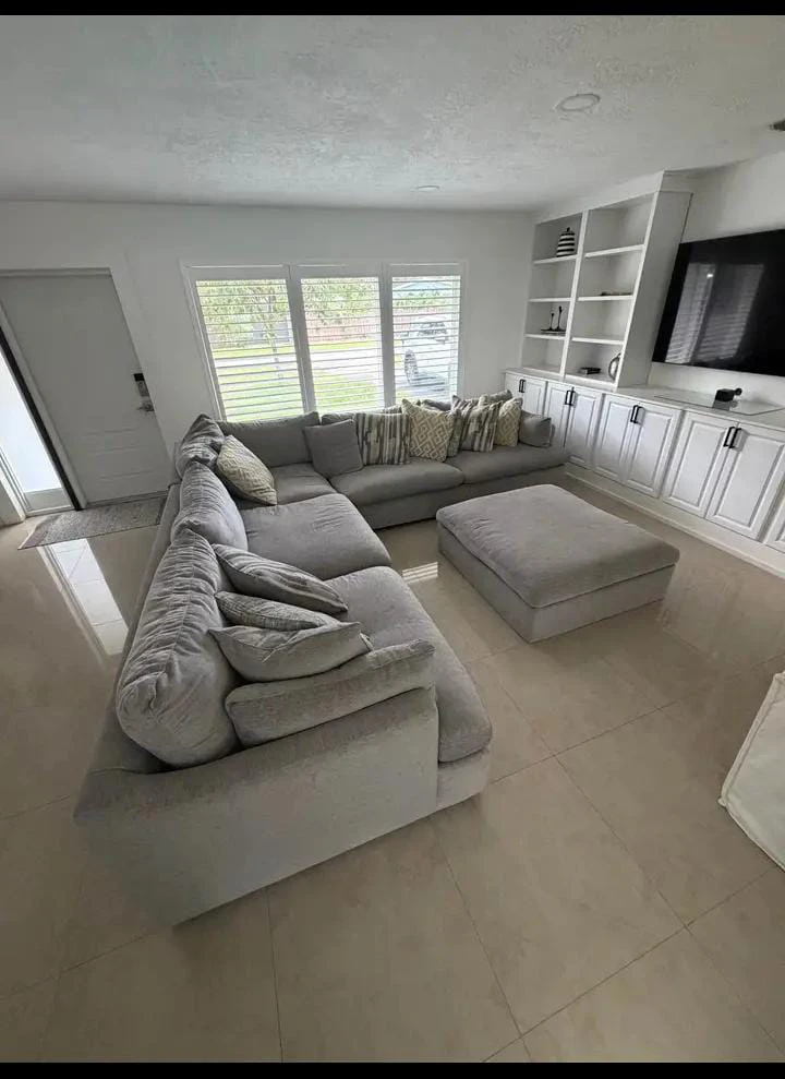 Large Gray Sectional Sofa with Ottoman - photo 3