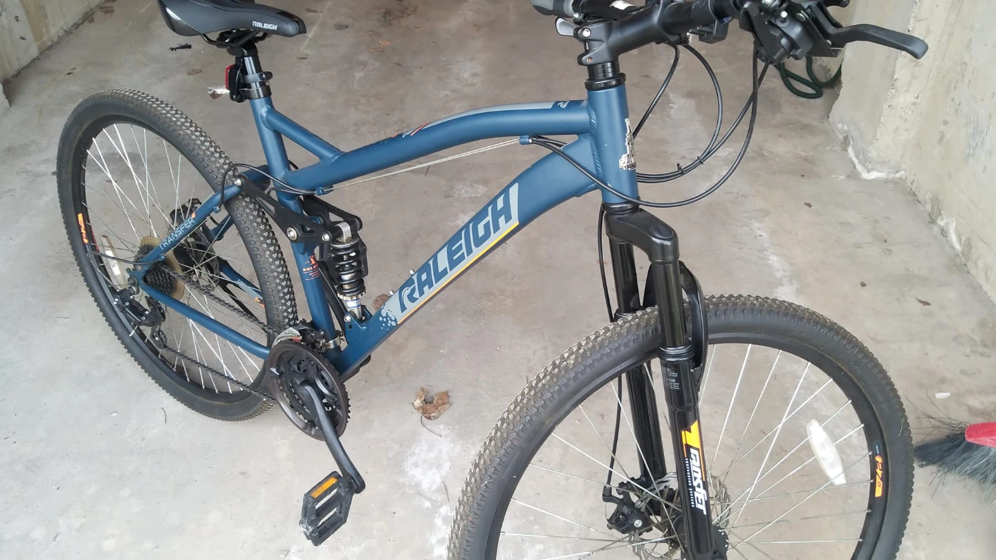 Raleigh Chase Dual-Suspension Mountain Bike