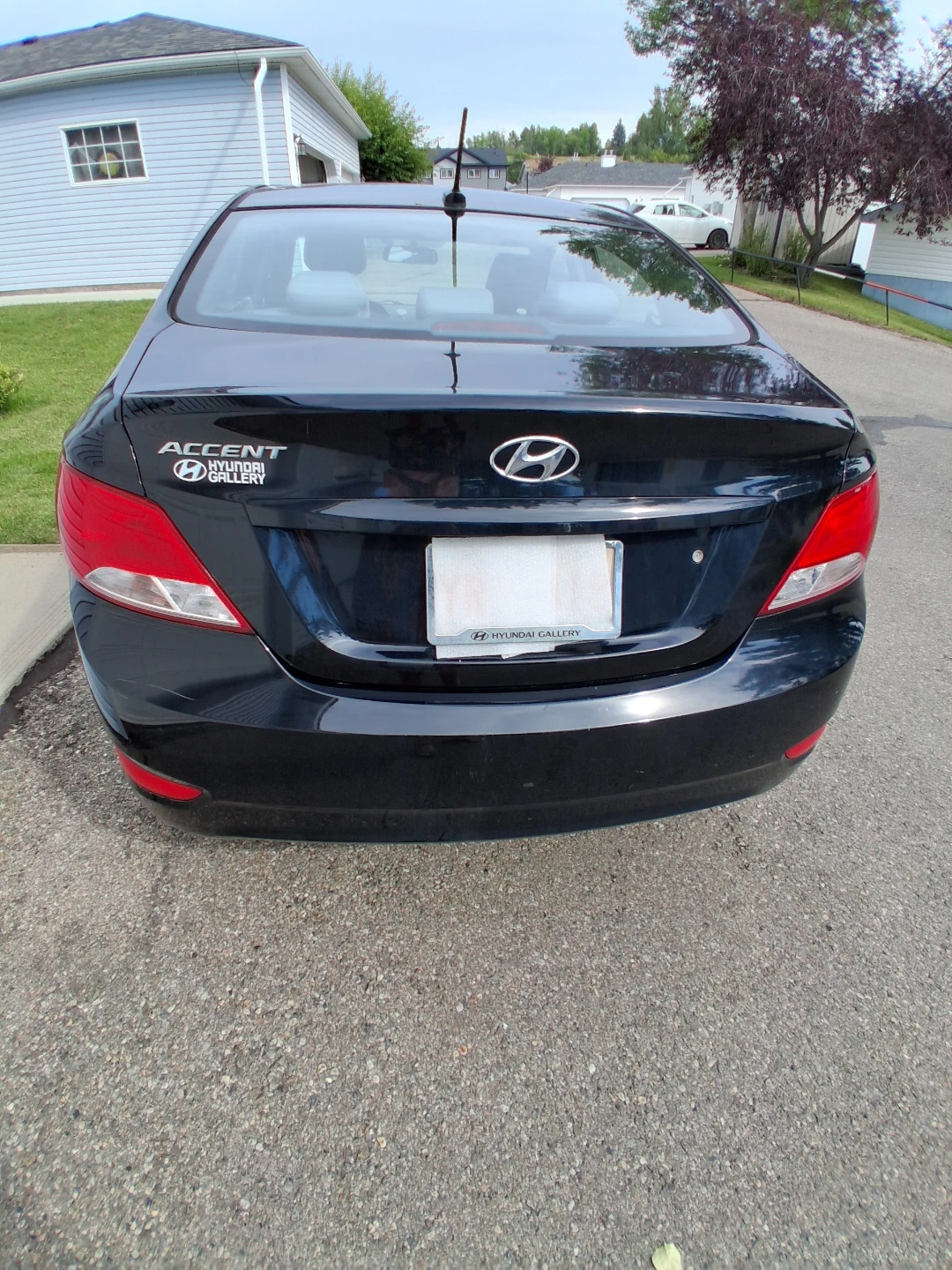 Black Hyundai Accent sedan - photo 4