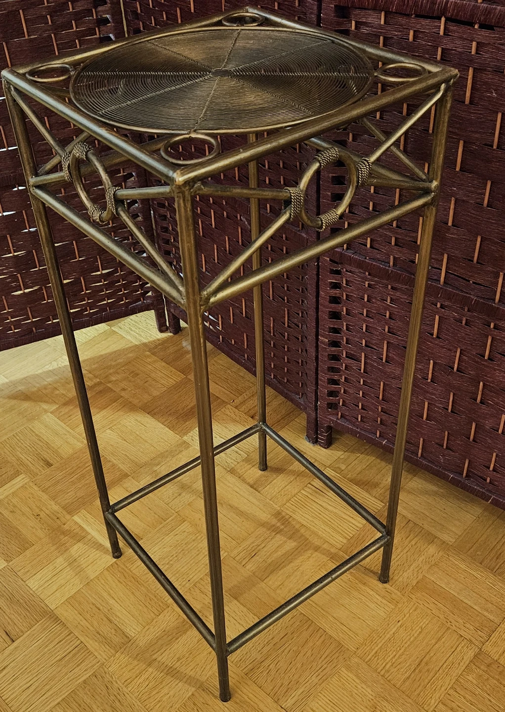 Metal Plant Stand