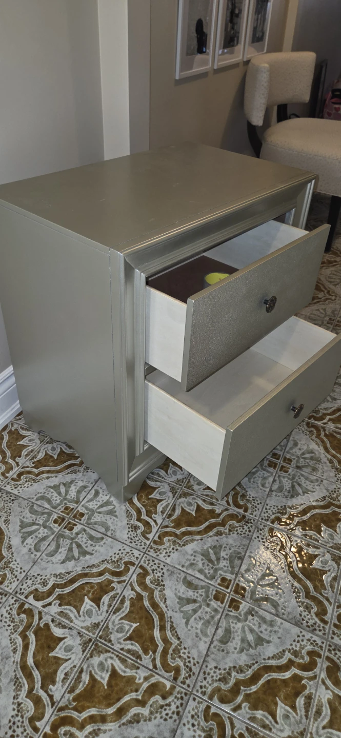 Silver 2-Drawer Nightstand set of 2 - photo 3