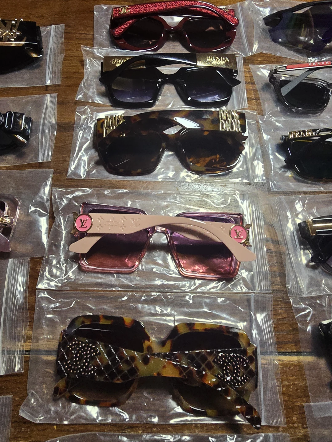 Sunglasses - photo 3