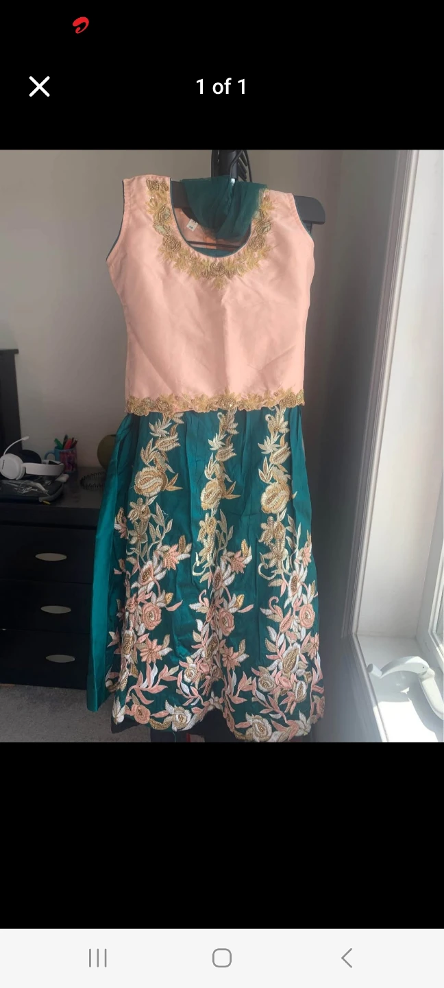 Girls traditional Indian lehenga choli set - photo 2