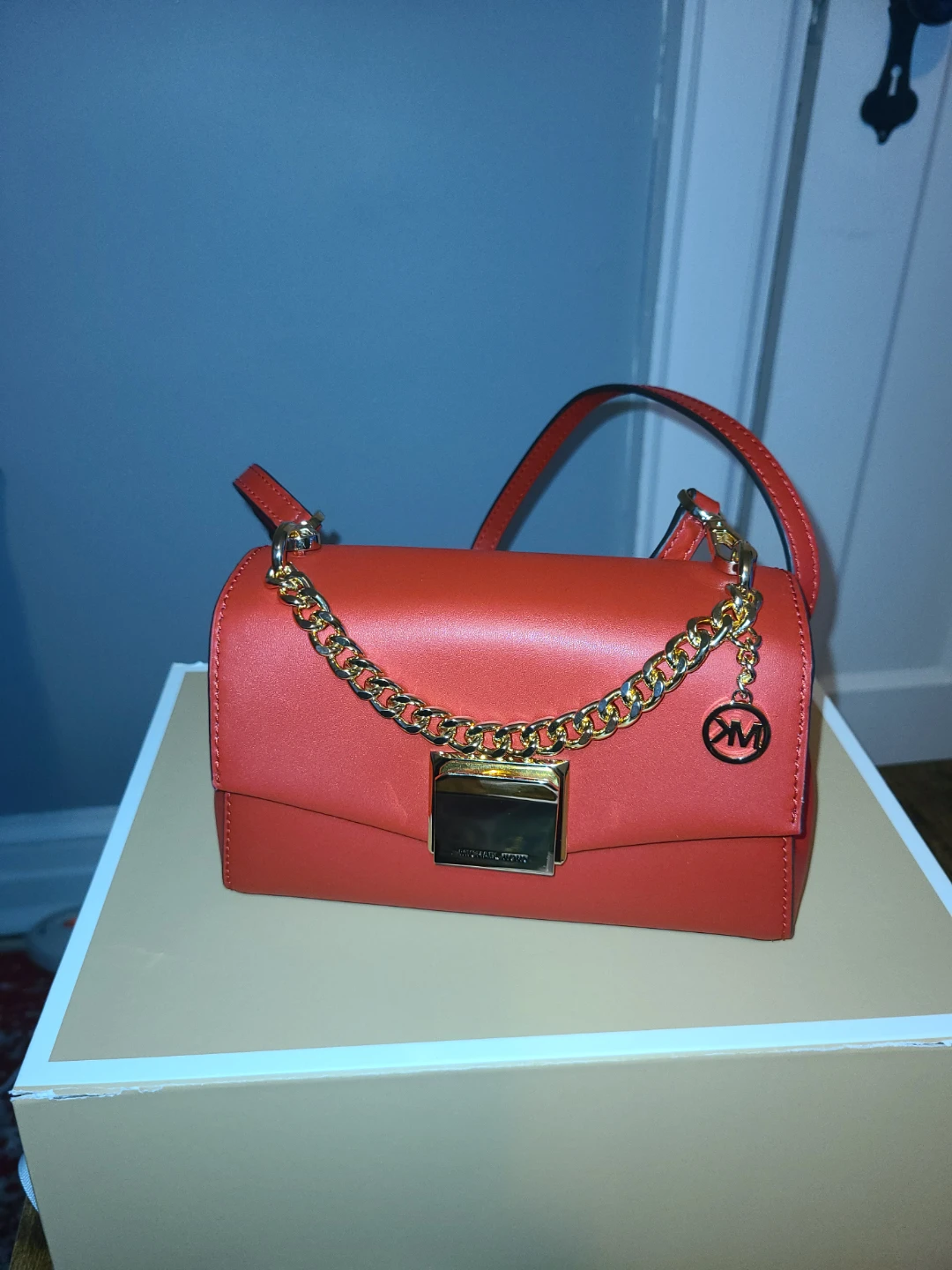 Micheal Kors purse