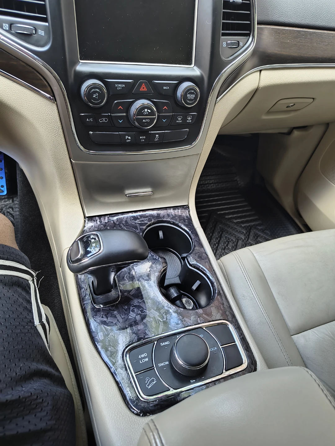 2015 Jeep Grand Cherokee Limited SUV 4x4 Great condition - photo 4