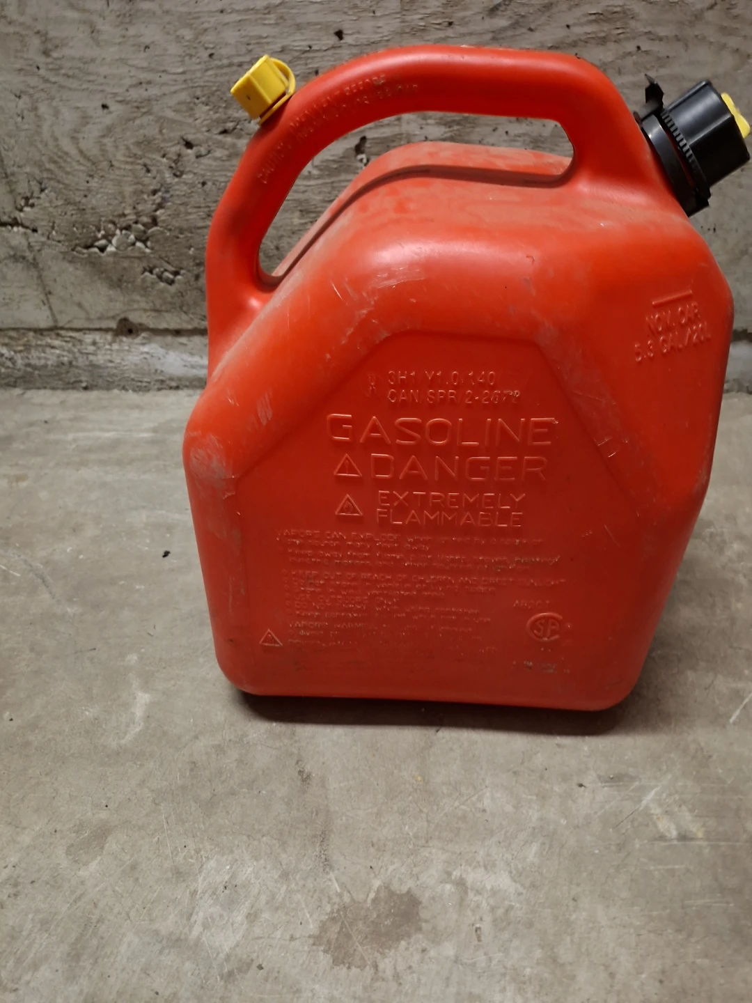 5.3 Gallon Gasoline Can