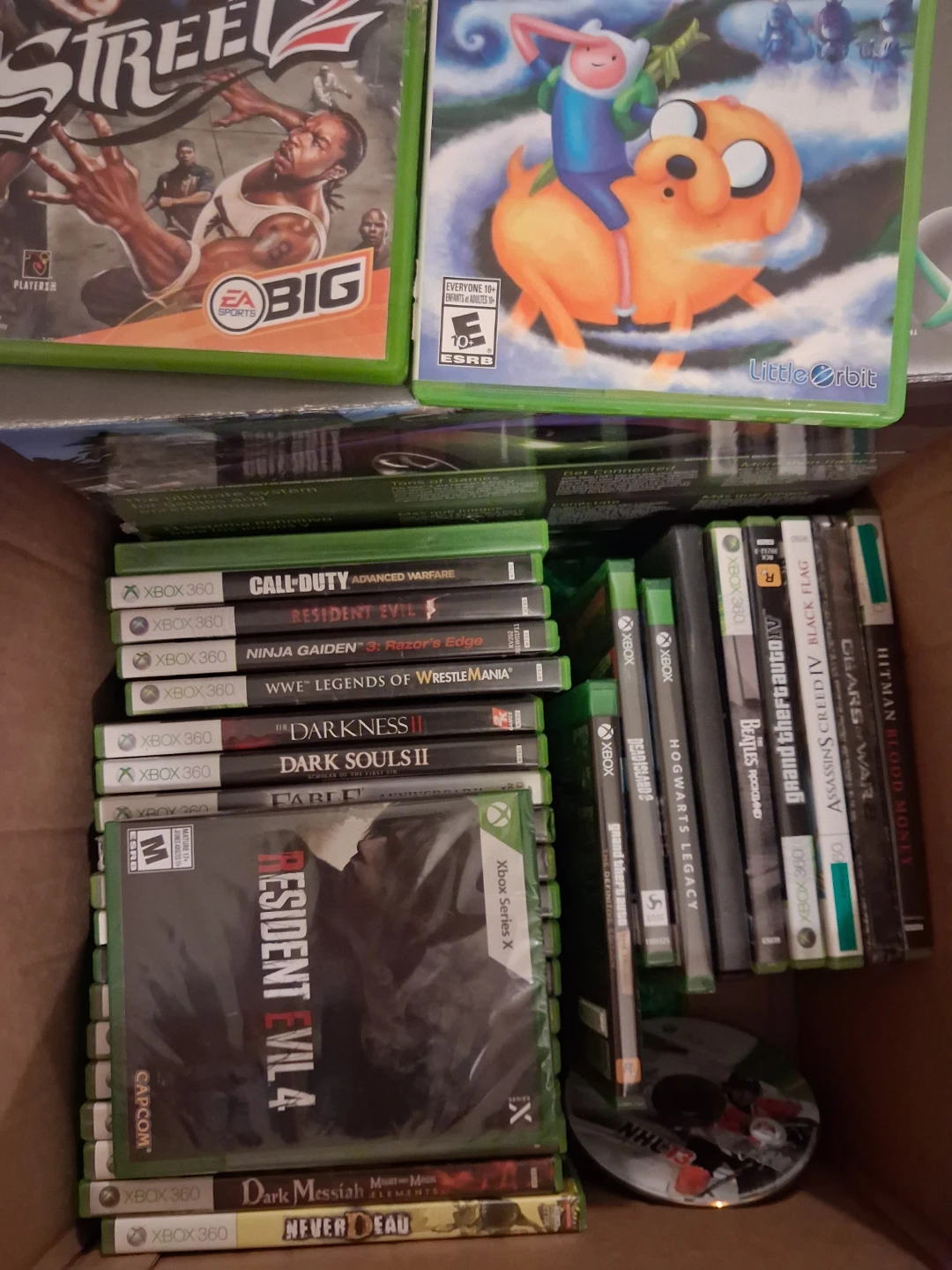 Xbox 360 Elite console and large video game bundle