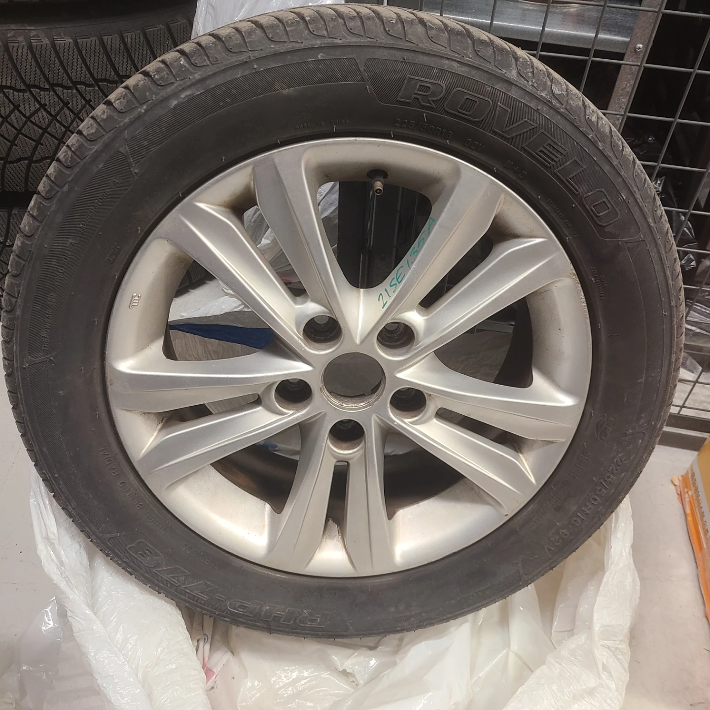 all-season tires with 16" alloy wheels