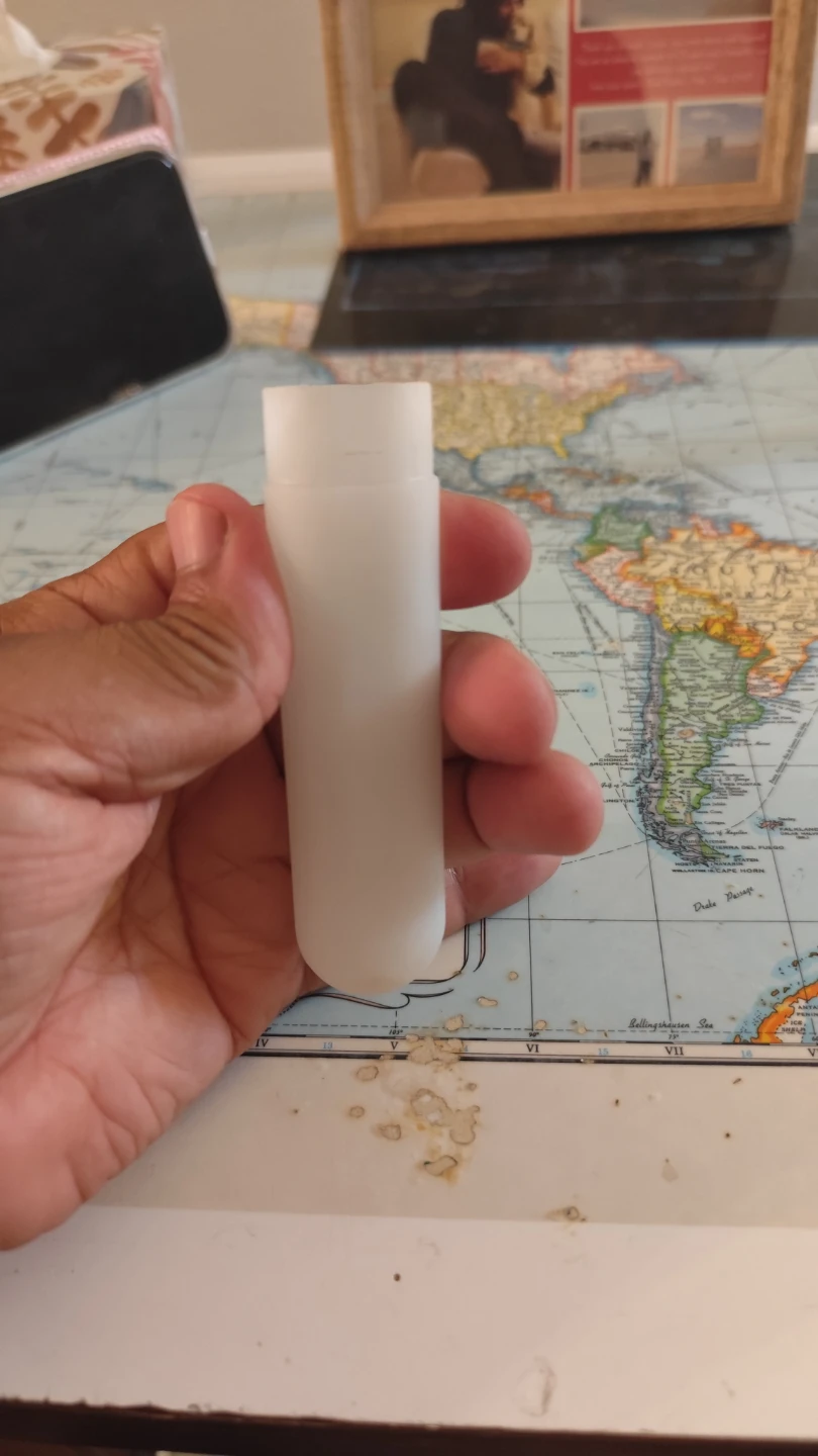 White plastic travel toothbrush case - photo 3