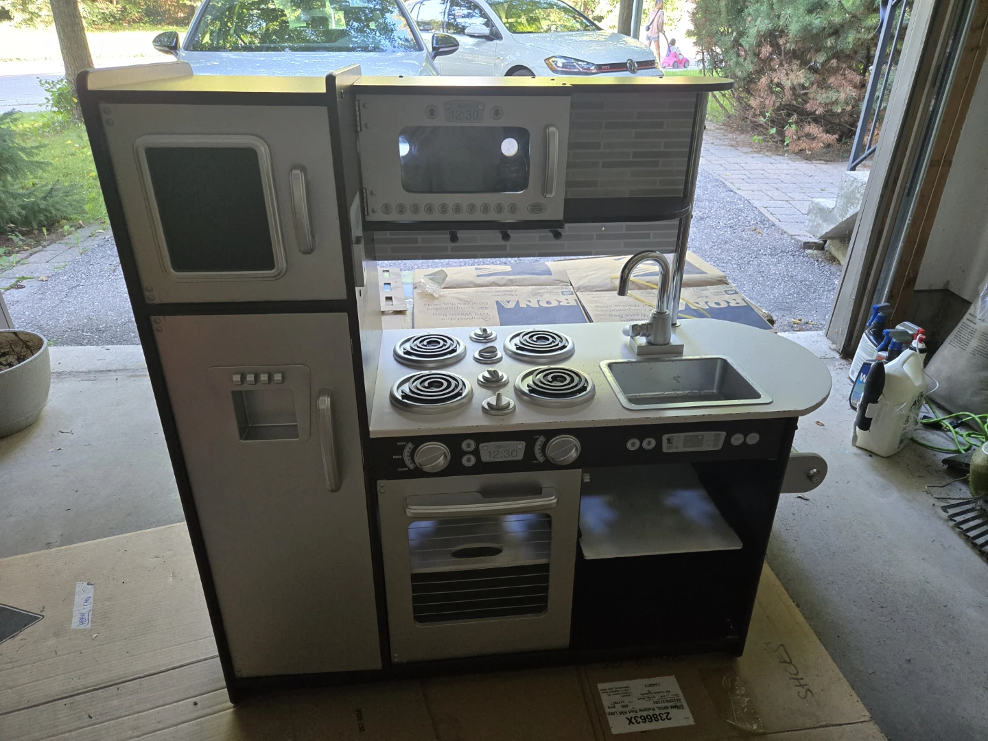 KidKraft Play Kitchen