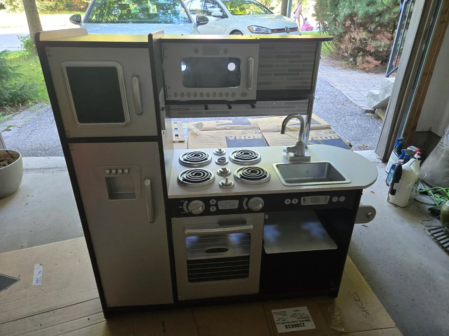 KidKraft Play Kitchen