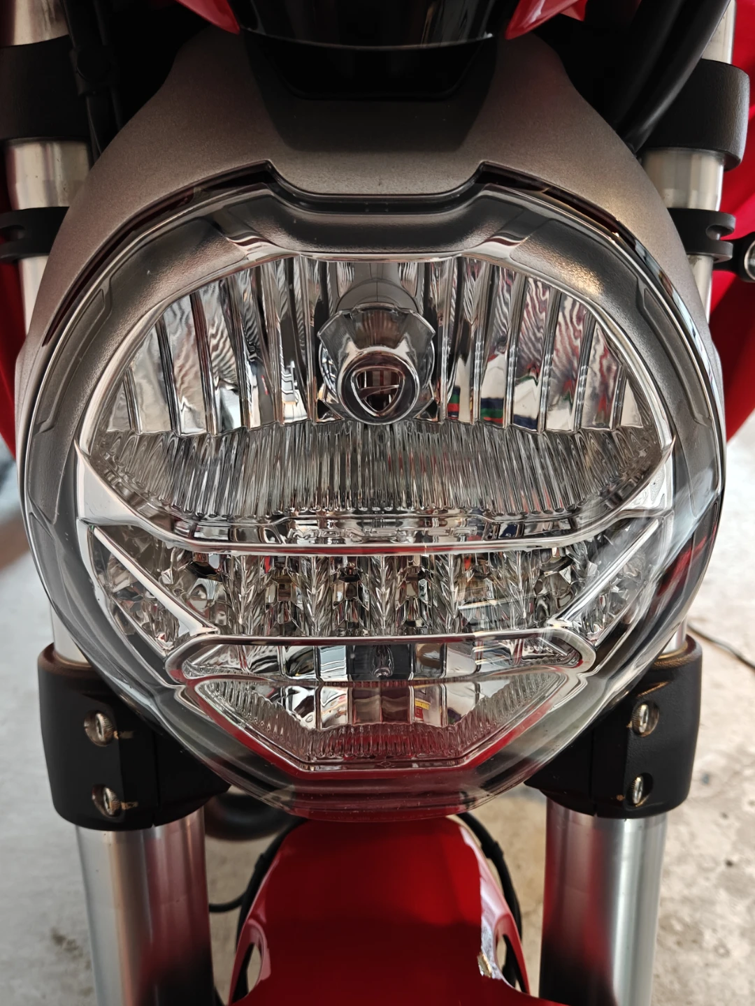 Ducati Monster 797/821/1200 OEM Headlight. Like New - photo 2