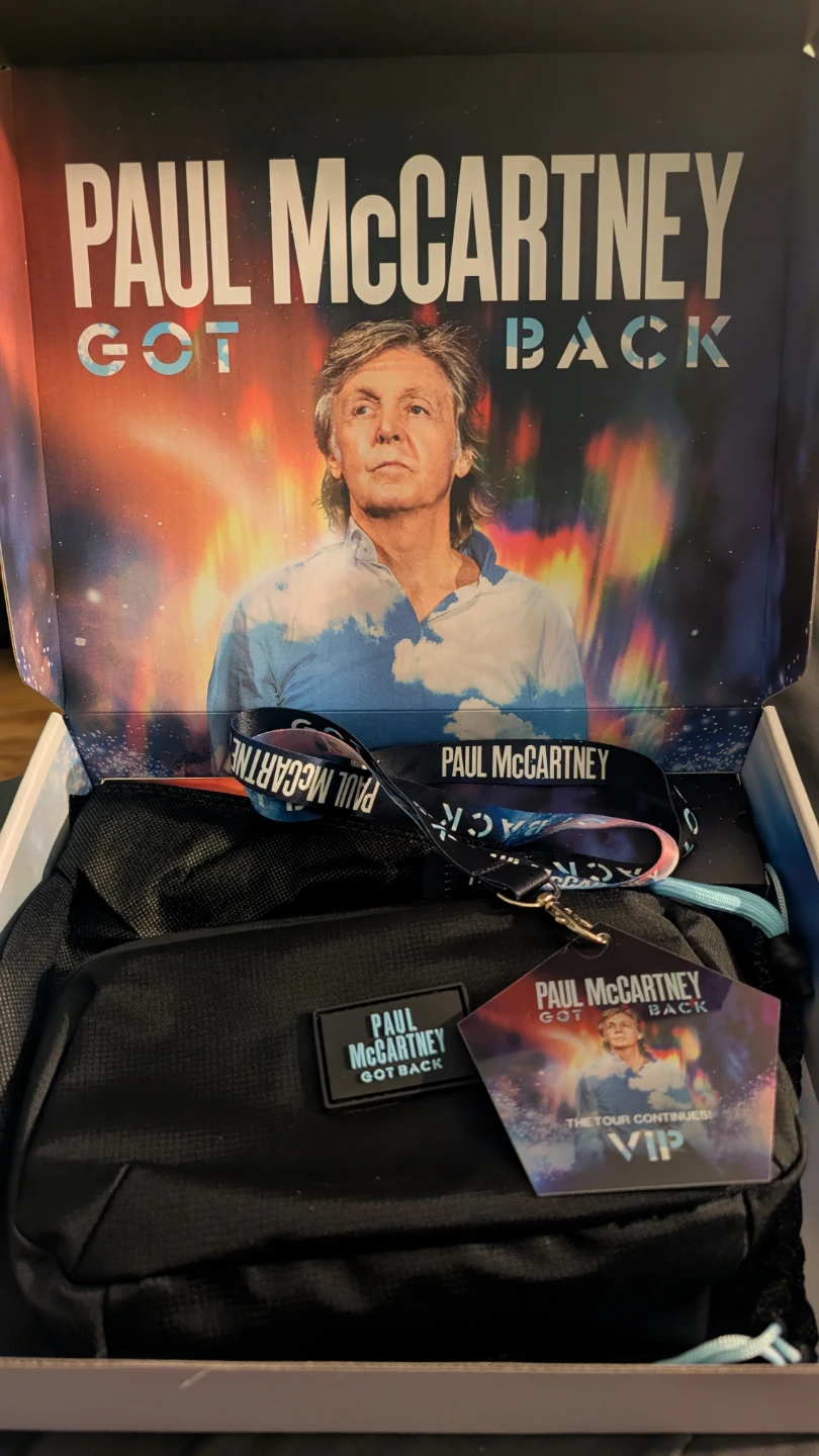 Paul McCartney Got Back Tour VIP Gift Set