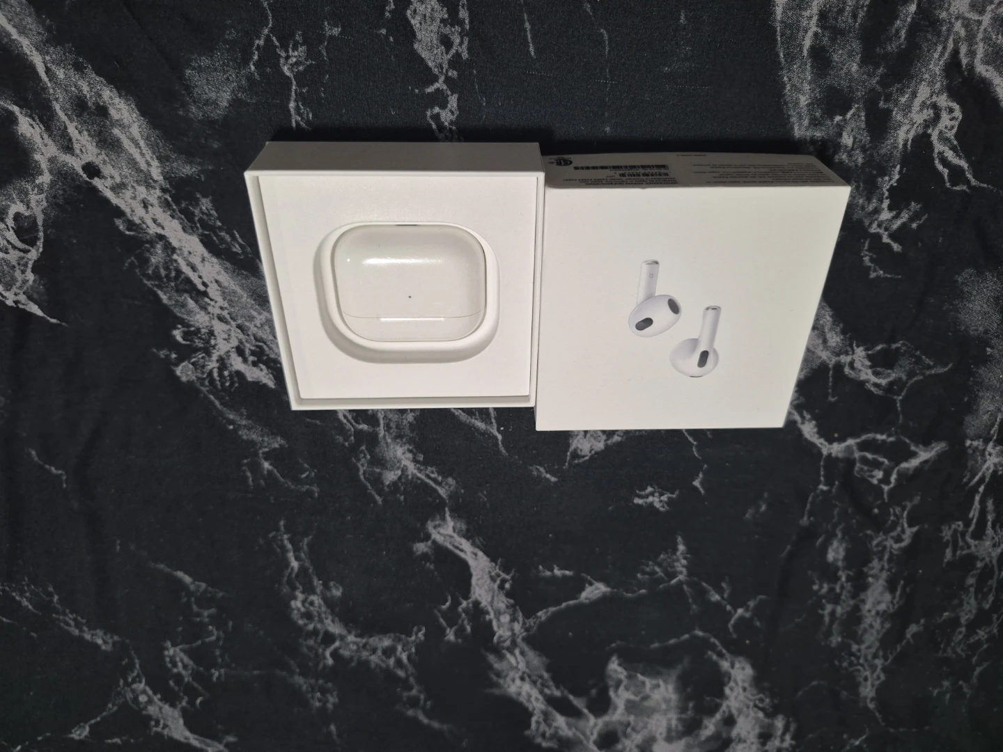 Apple AirPods 3rd Generation - photo 5