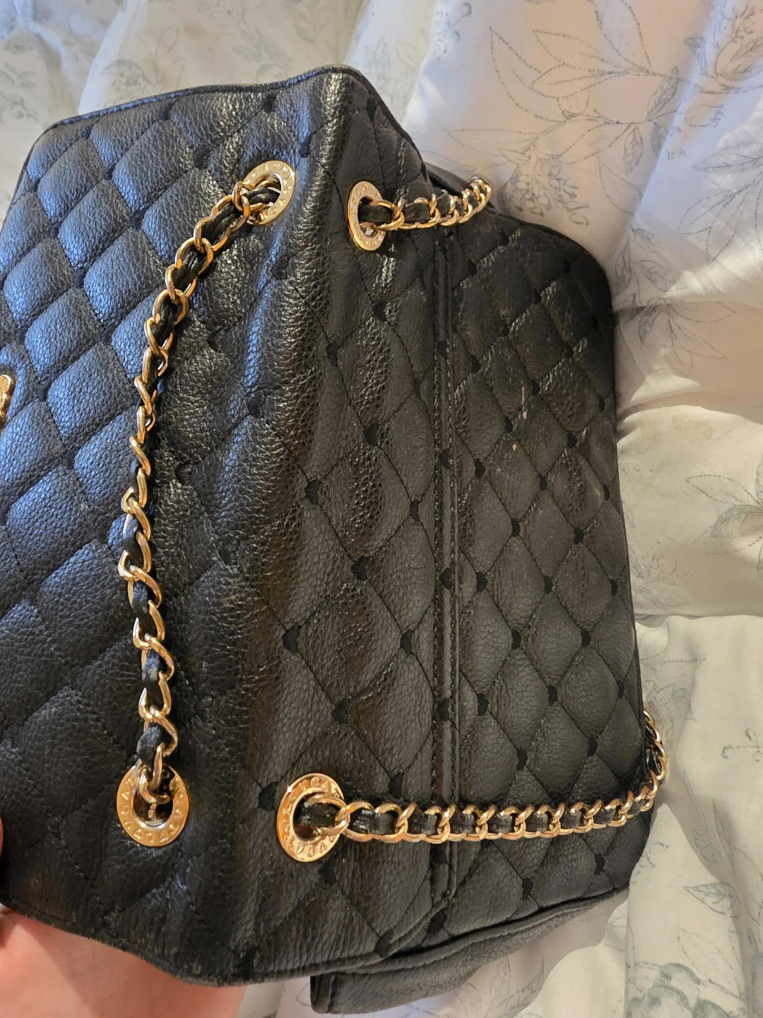 Love Cat Black Quilted Shoulder Bag with Gold Chain - photo 5